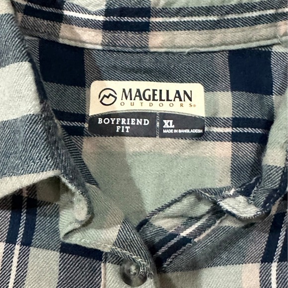 Magellan Outdoors Shirt Womens XL Navy Aqua Plaid Boyfriend Fit Willow‎ Creek - Picture 8 of 16